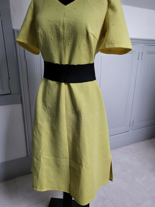 Pur vintage robe ancienne jaune trés typé motif superbe 38/40 ? B3