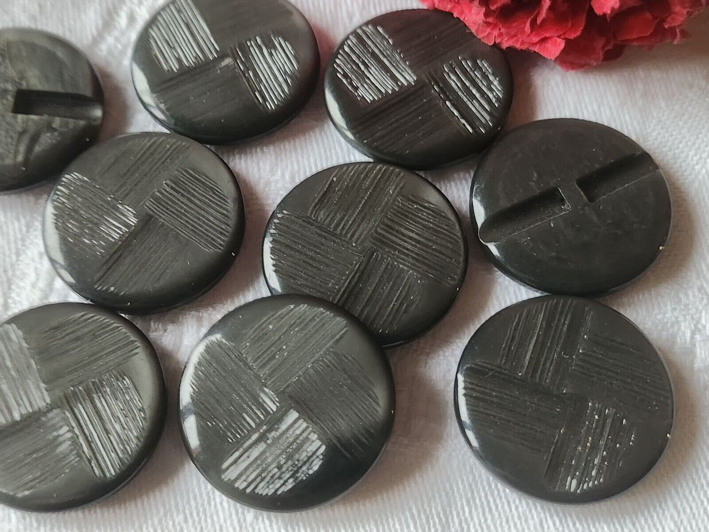 Lot 7 gros boutons vintage gris texturé pied plat 2,6 cm  ref 1128