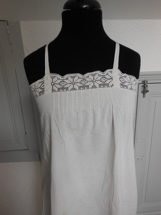 Chemise de nuit ancienne dentelle à nettoyer ou teindre B7