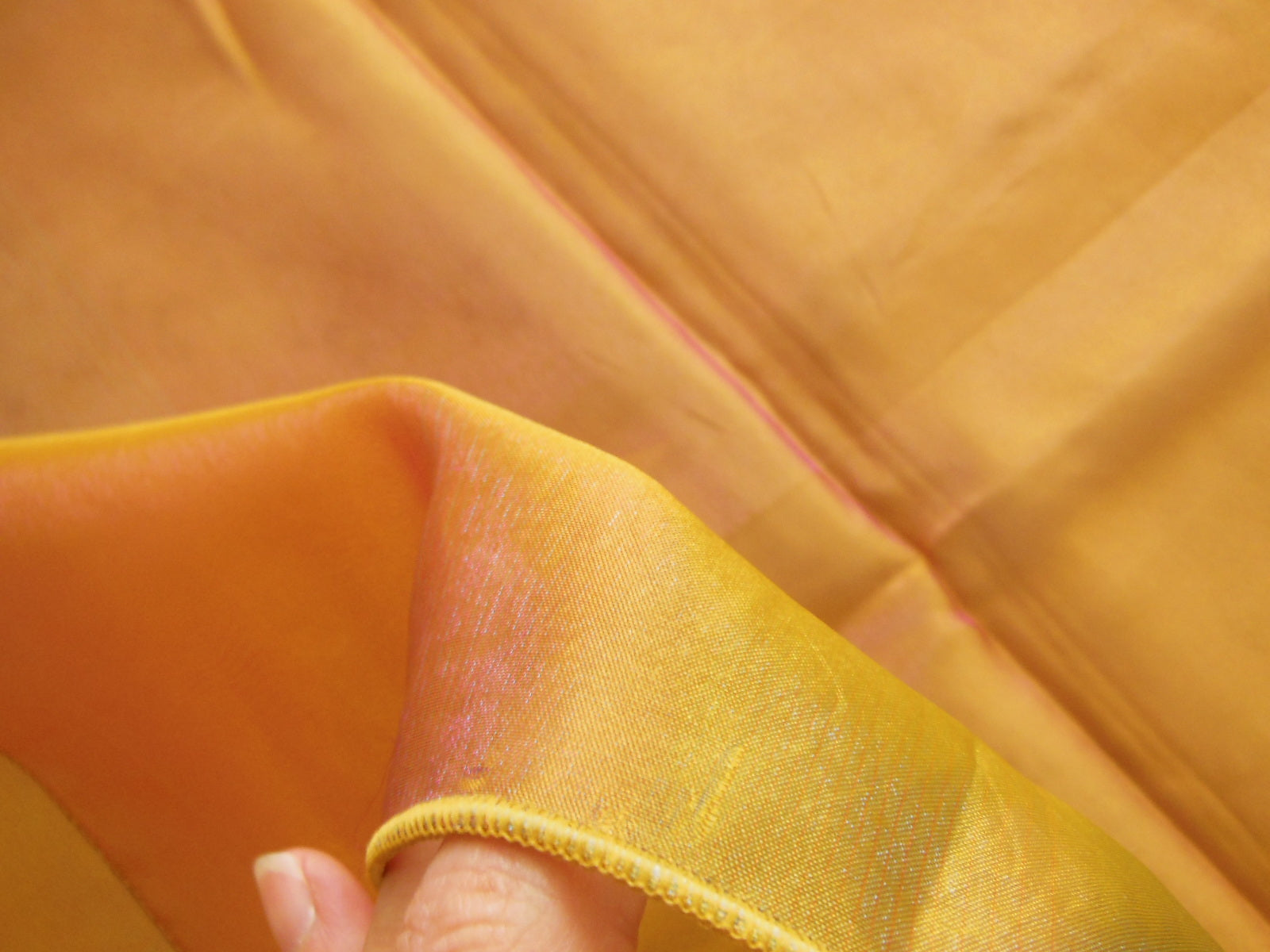 Coupon tissu luxe superbe voilage orange rose vert  1 m18 sur 1 m 03 B6