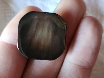Bouton en nacre vintage superbe reflet marron carré pied 2,4 cm D19A