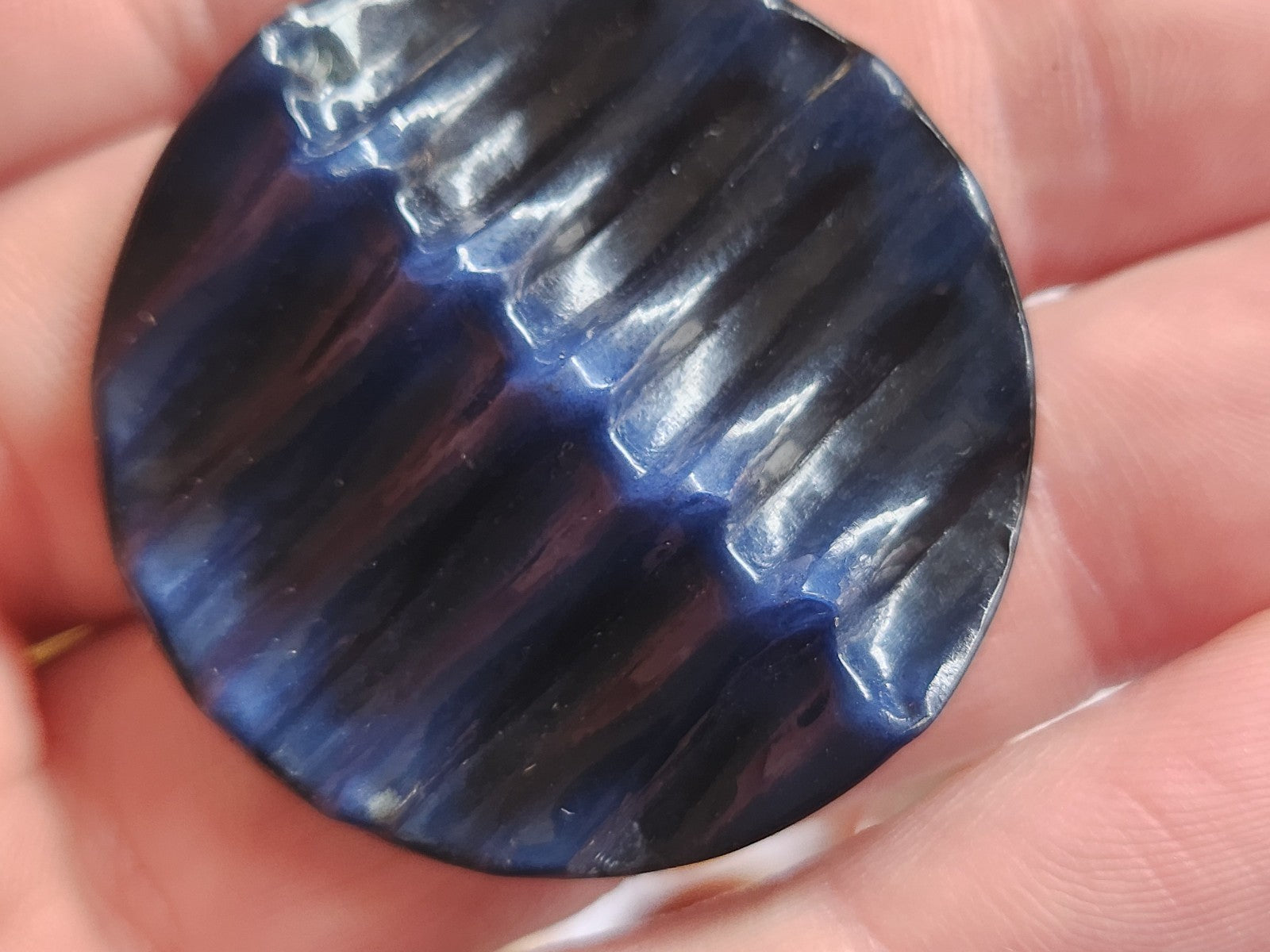 Gros bouton ancien en celluloïd bleu superbe pied 3,8 cm ref 1179