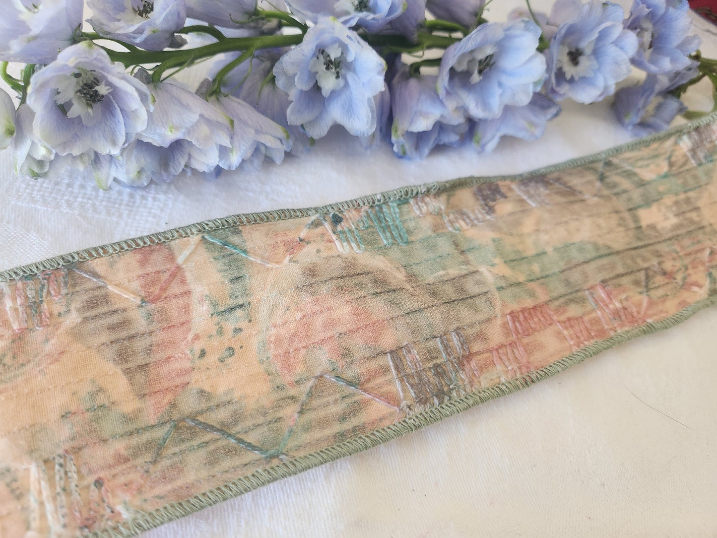 Large galon ruban  vintage sur 6,8 cm année 80/90 bord fil métal  au métre B9