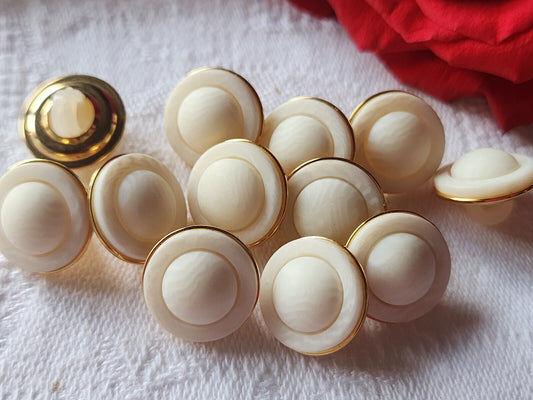 Lot 10 boutons vintage créme mat à pied metal 1,4 cm ref 2367
