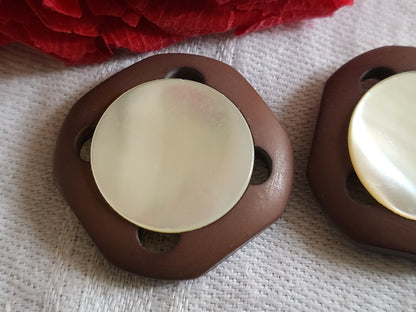 Duo boutons vintag bouton ancien avec cabochon en nacre pied ajouré  2,4 cm G17H