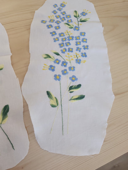 Lot 3 longues broderies anciennes colorées  fleur bleu fait main B5