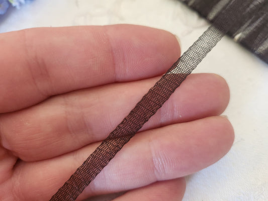 Galon / ruban moderne organza marron  7 m 30 sur 06 effet cranté B9