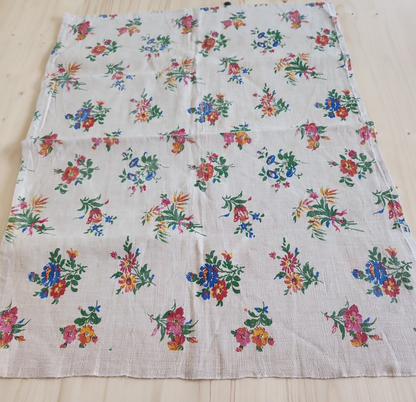 Ancien coupon de tissu lin fleur imprimé 59 cm sur 74 cm B5