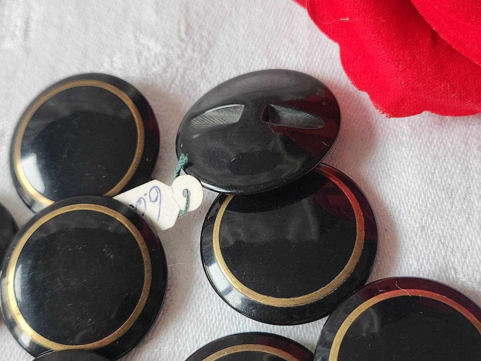 Lot 6 gros  boutons vintage noir metal  à pied  3 cm ref 1756