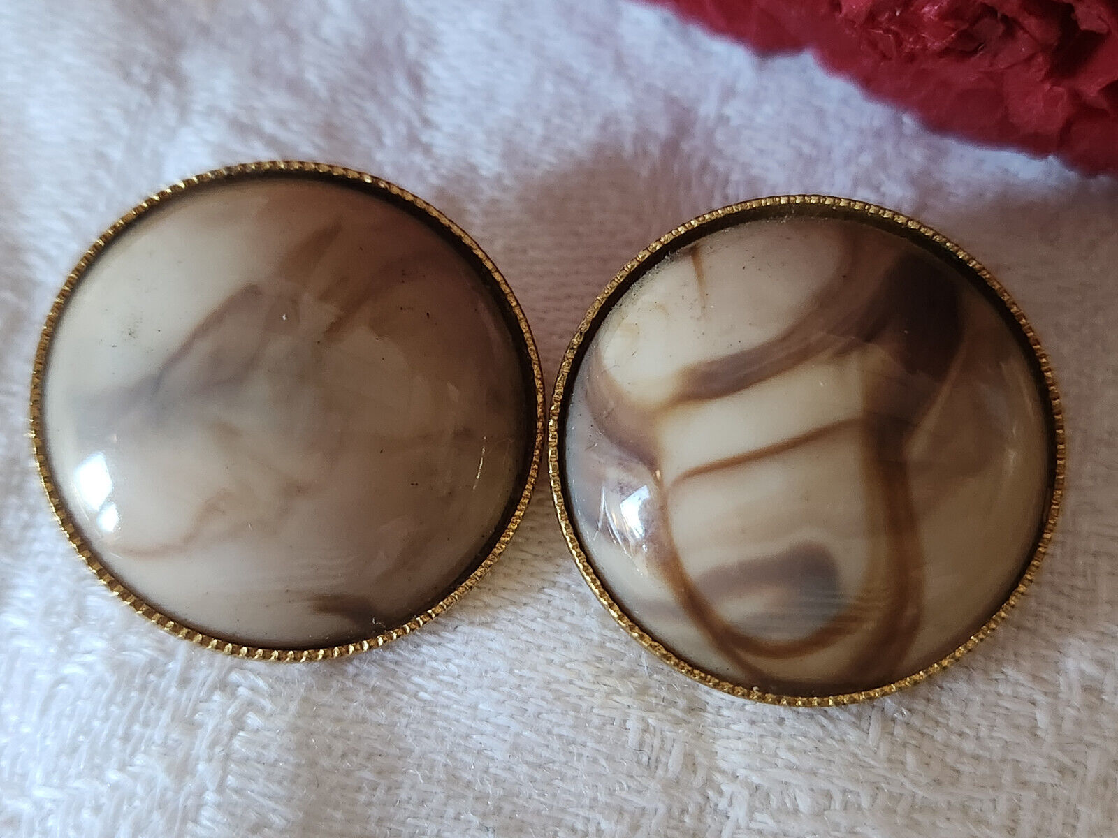 Duo boutons vintage en métal doré coeur effet marbre marron beige 2,3cm G9C