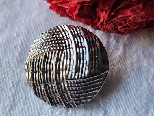 Gros bouton ancien en verre argenté texturé diamètre: 2,2 cm D9C