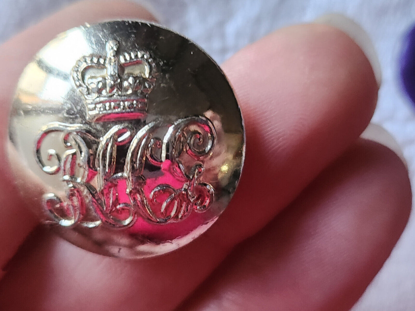 Collection  gros bouton ancien  métal militaire?  monogramme 2,5 cm  D6O