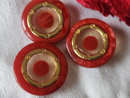 Trio boutons vintage rouge doré inclusion pied 2,2 cm ref 5885