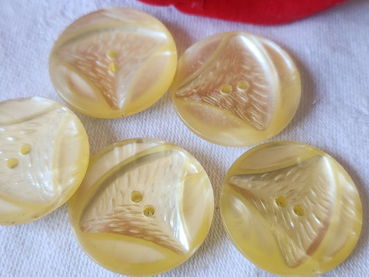 Lot 5 gros boutons vintage jaune 2,7 cm à trous ref 2672
