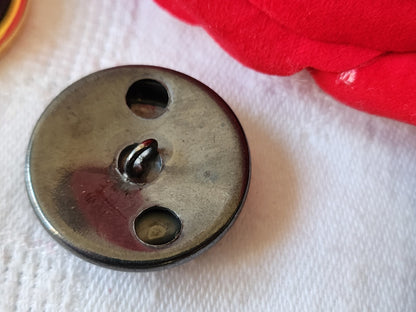 Gros bouton ancien monture métal coeur nacre gris laiteux  2,6 cm ref 1816