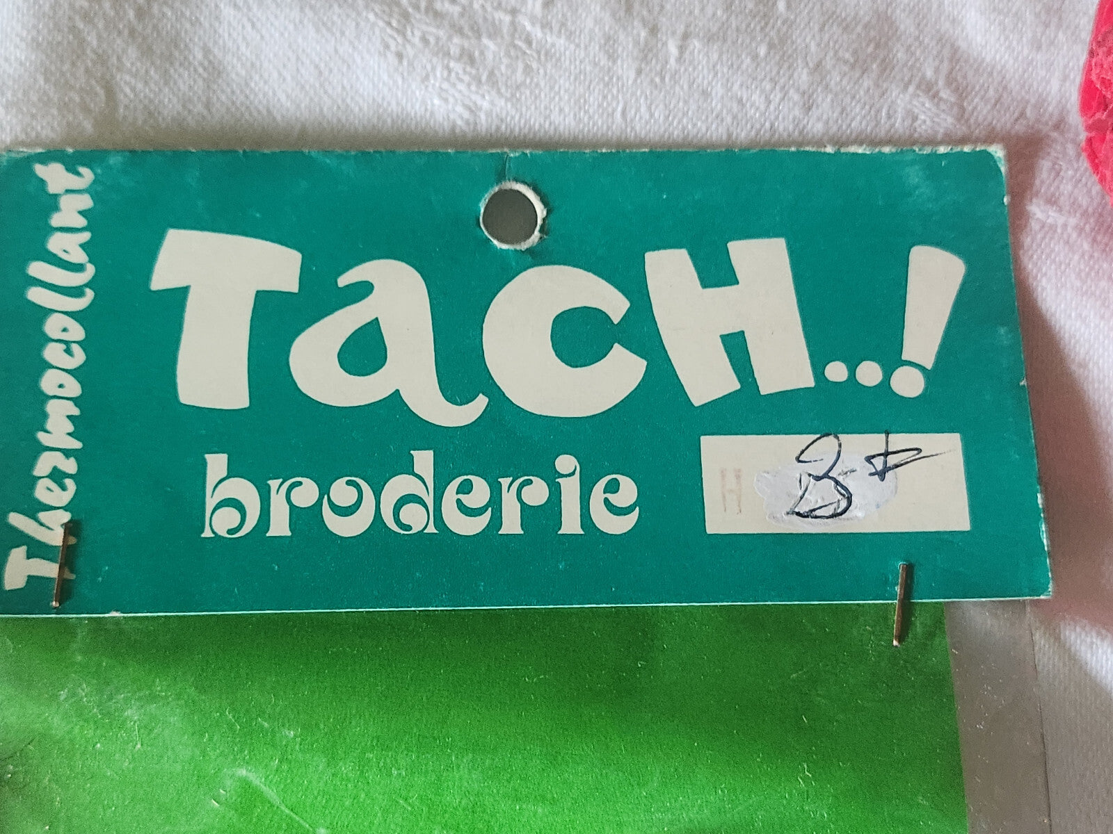 Ancien patch vintage thermocollant "dorée armée" broderie customisation T14