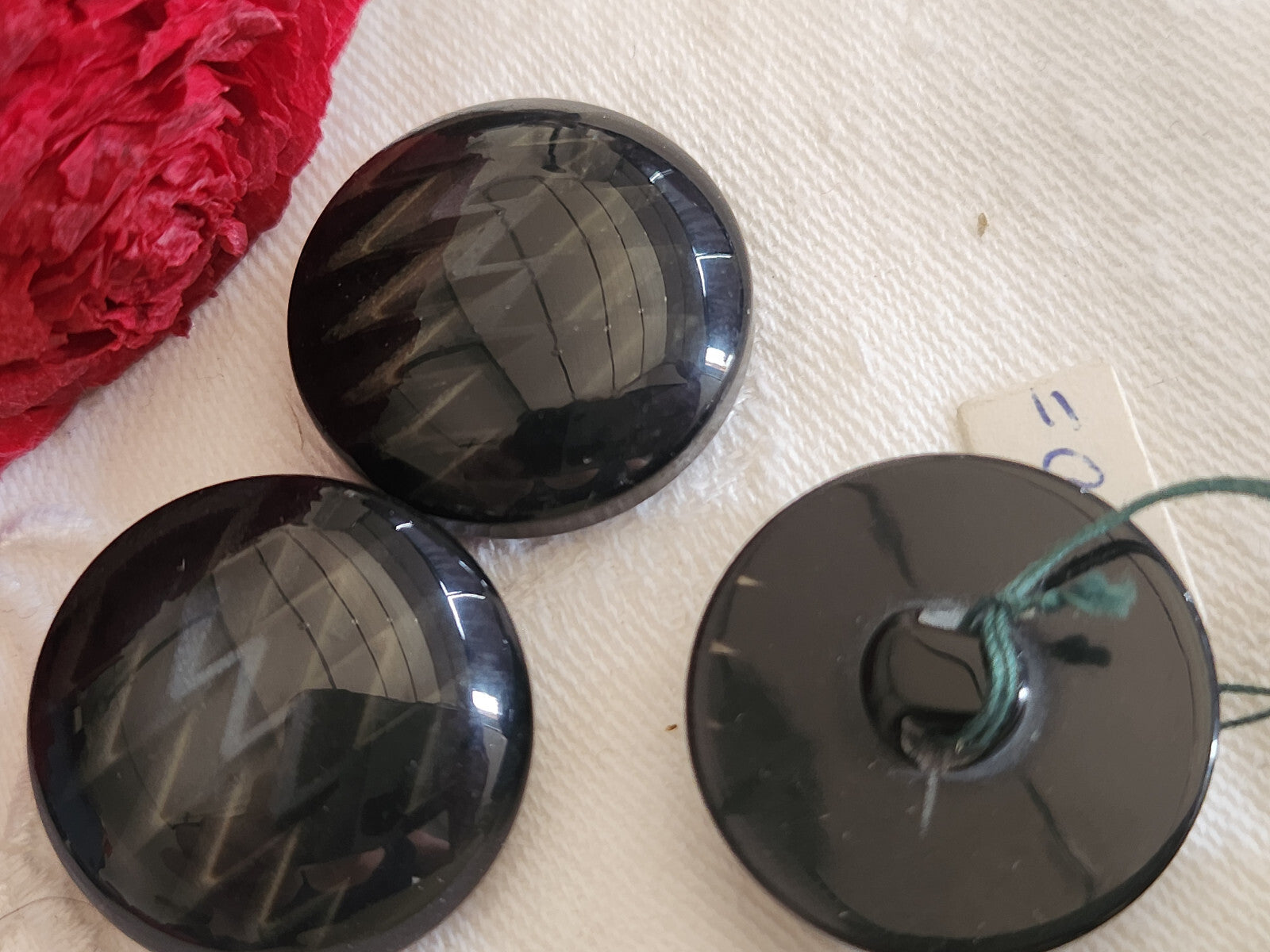 Trio boutons vintage gris inclusion bombé 2,5 cm pied ref 259