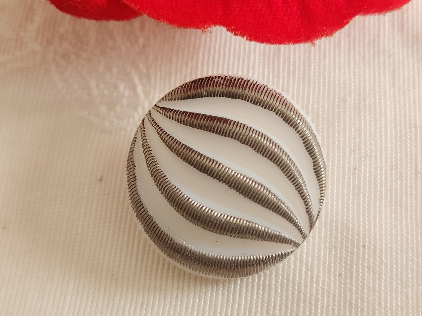 Gros bouton ancien en verre vintage blanc argent 2,2 cm ou 22 mm G7I