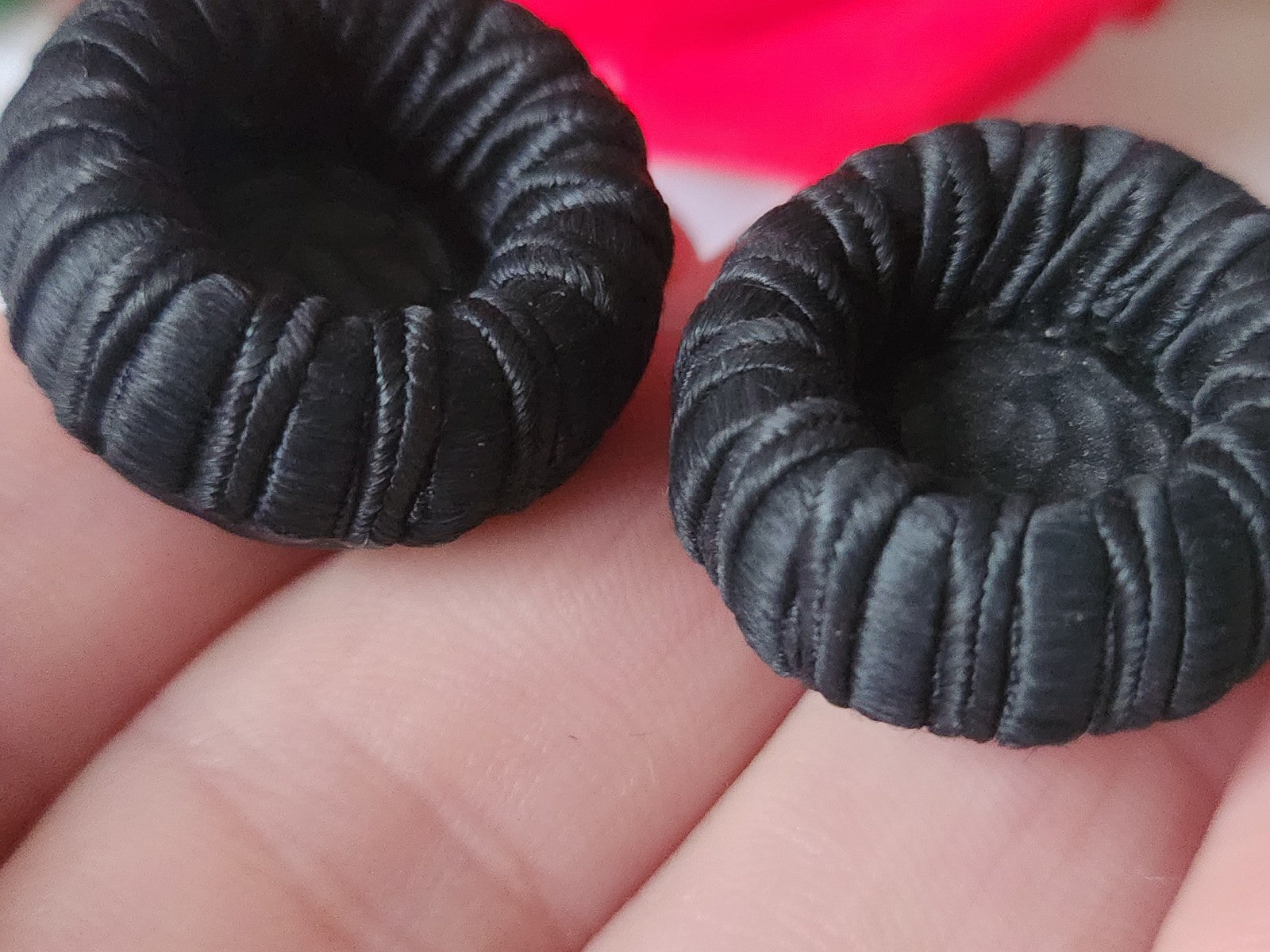 Duo boutons vintage en  passementerie noir vintage résine 2,5  cm D6J