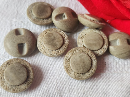 Lot 9  boutons vintage marron bord texturé 1,8 cm pied ref 5165