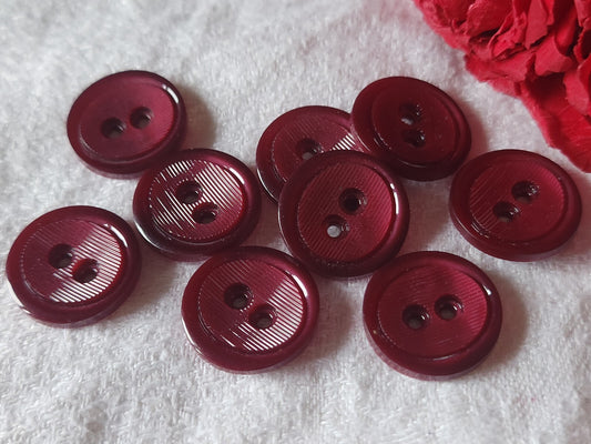 Lot 9 boutons vintage prune  trou 1,7 cm ref 1056