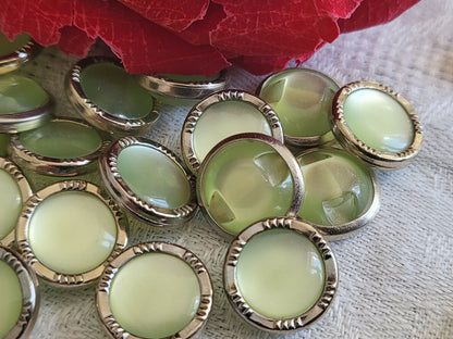 Lot 12/15/18  Boutons petits vintage vert monture métal à pied 1,1 ou 1,6 cm