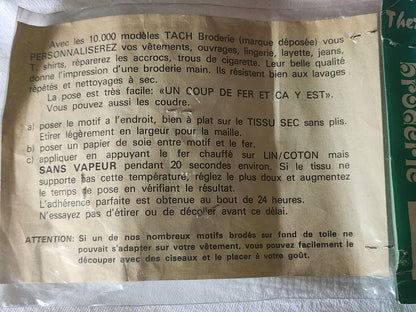 Ancien patch vintage thermocollant "fleur" broderie customisation T14
