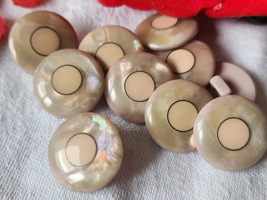 Lot 9 boutons vintage marron multicolore 2 cm pied ref 2325