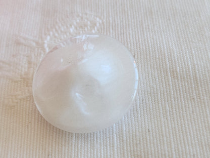 Bouton ancien en verre blanc veine transparent 2,1 cm ou 21 mm G4N