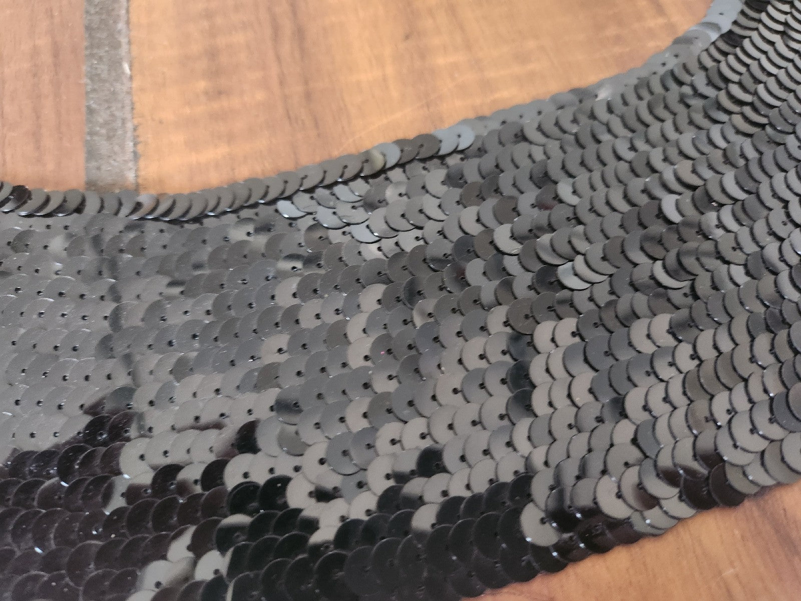 Ancien  col en tissu sequin noir  B3-3