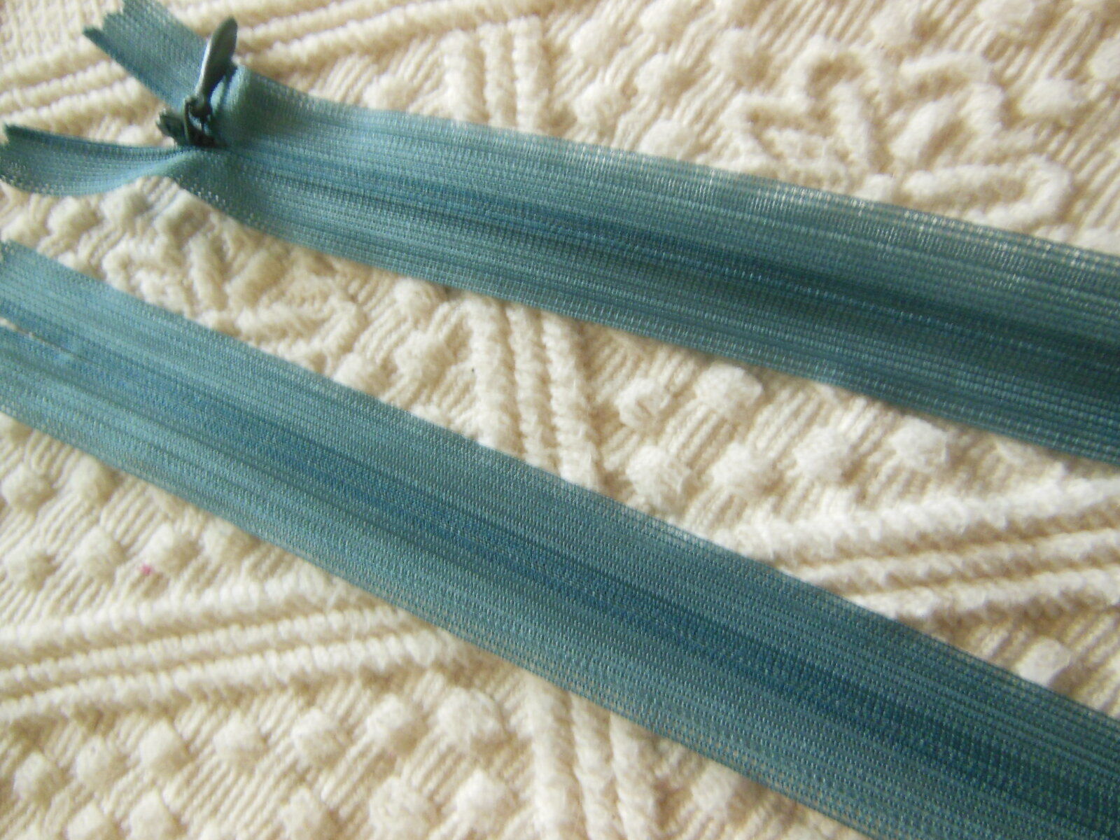 Fermeture éclair 50 cm bleu gris foncé invisible non- séparable   A9