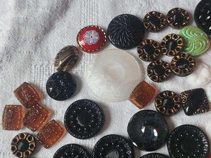 Lot 50 cabochons anciens en verre vintage panaché N°4  T2
