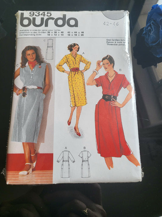 Patron année 80 robe Burda 9345  en Français anglais allemand 42 à 46 ancien