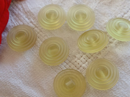 Lot 8  boutons vintage jaune mat spirale pied 1,7 cm 17 mm ref 6467