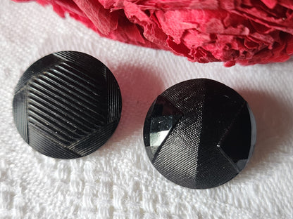 Duo boutons anciens en verre noir à pied 1,8 cm G13B