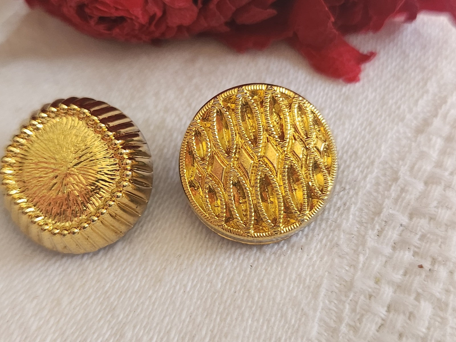 Duo boutons vintage en verre doré pied 1,7 cm G7N