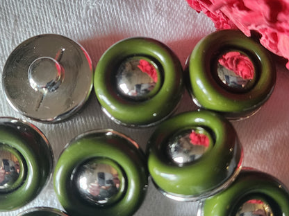 Lot 10 boutons vintage vert argenté pied 1,8 cm ref 2885