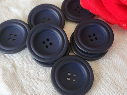 Lot 7 gros boutons vintage bleu foncé mat trous 2,8 cm 28 mm ref 6422
