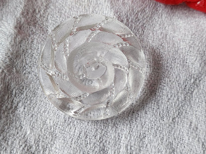 Gros bouton ancien  en verre spirale transparente relief 3,1  cm D17B