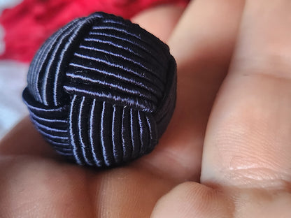 Lot 6 boutons anciens  passementerie bleu boule grelot 2,4 cm ref 5605
