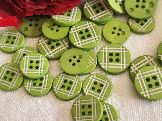 Lot 28 boutons vintage vert blanc deux tailles 1,2 et 1,4 cm ref  133