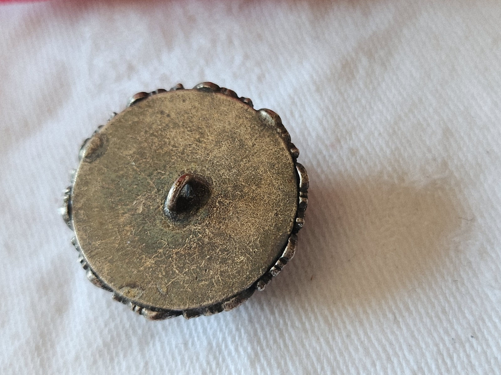 Gros bouton ancien en métal ajouré 2,4 cm dentelle argenté  vintage G4O