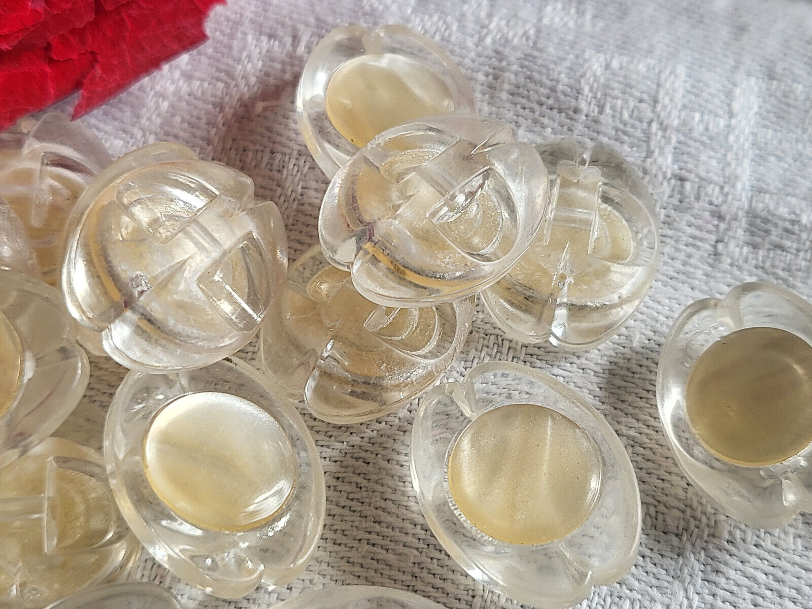 Lot 12 boutons vintage forme œil ovale beige transparent 1,3 / 1,7 cm ref 3334
