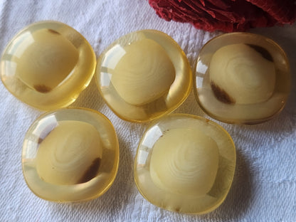 Lot 5 gros boutons vintage beige à pied bord nacré 2,7 cm ref 3458