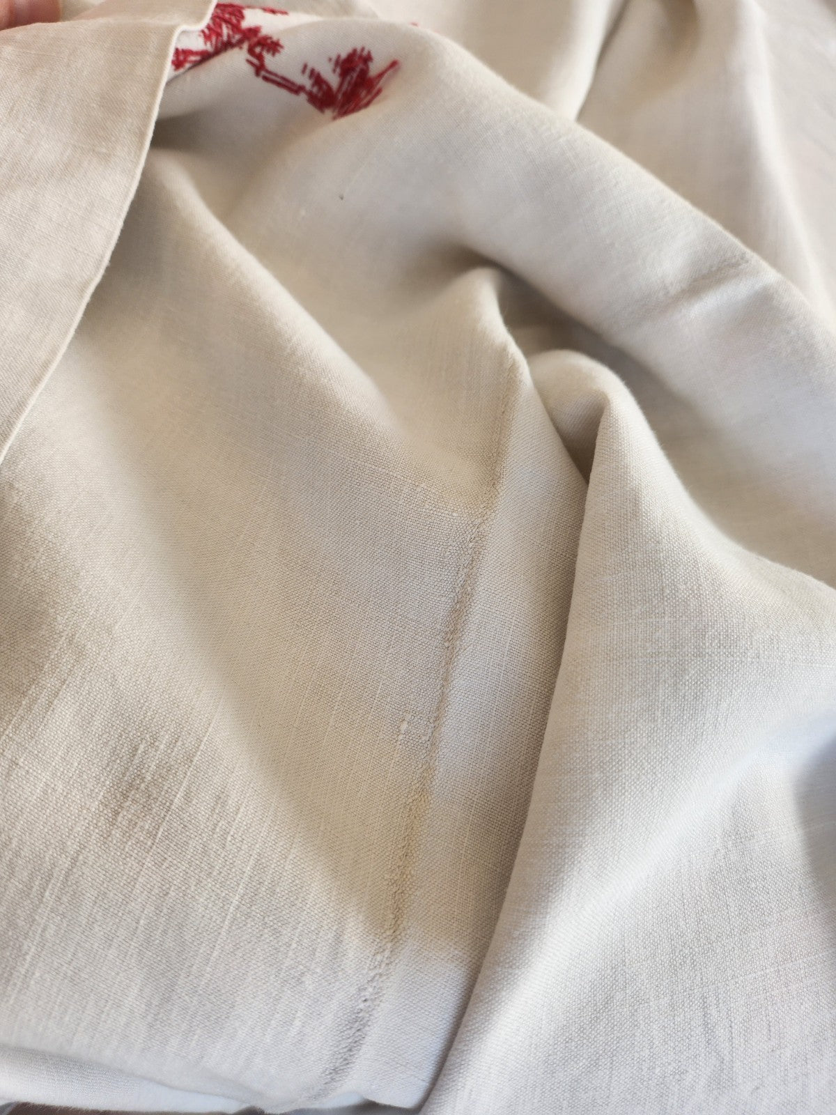 Ancien drap  monogramme AC  205 cm sur 280 cm B7