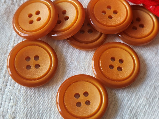 Lot 8 boutons vintage marron 2,1 cm trou ref 2797