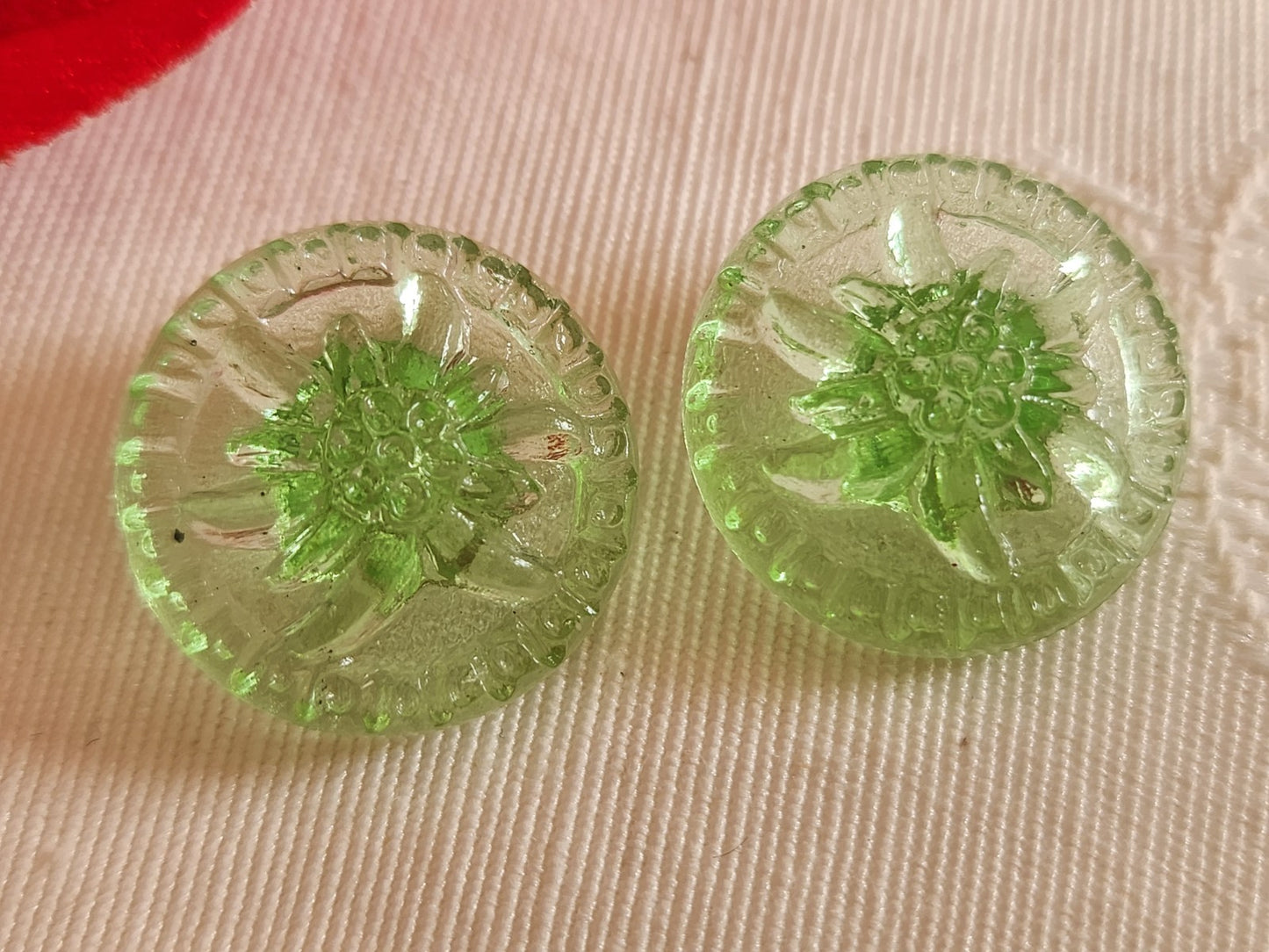 Duo boutons anciens en verre vintage fleur vert 1,8 cm ou 18 mm G7G