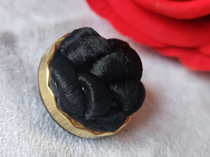 Gros bouton en résine et passementerie ancien vintage 2,4 cm D16G