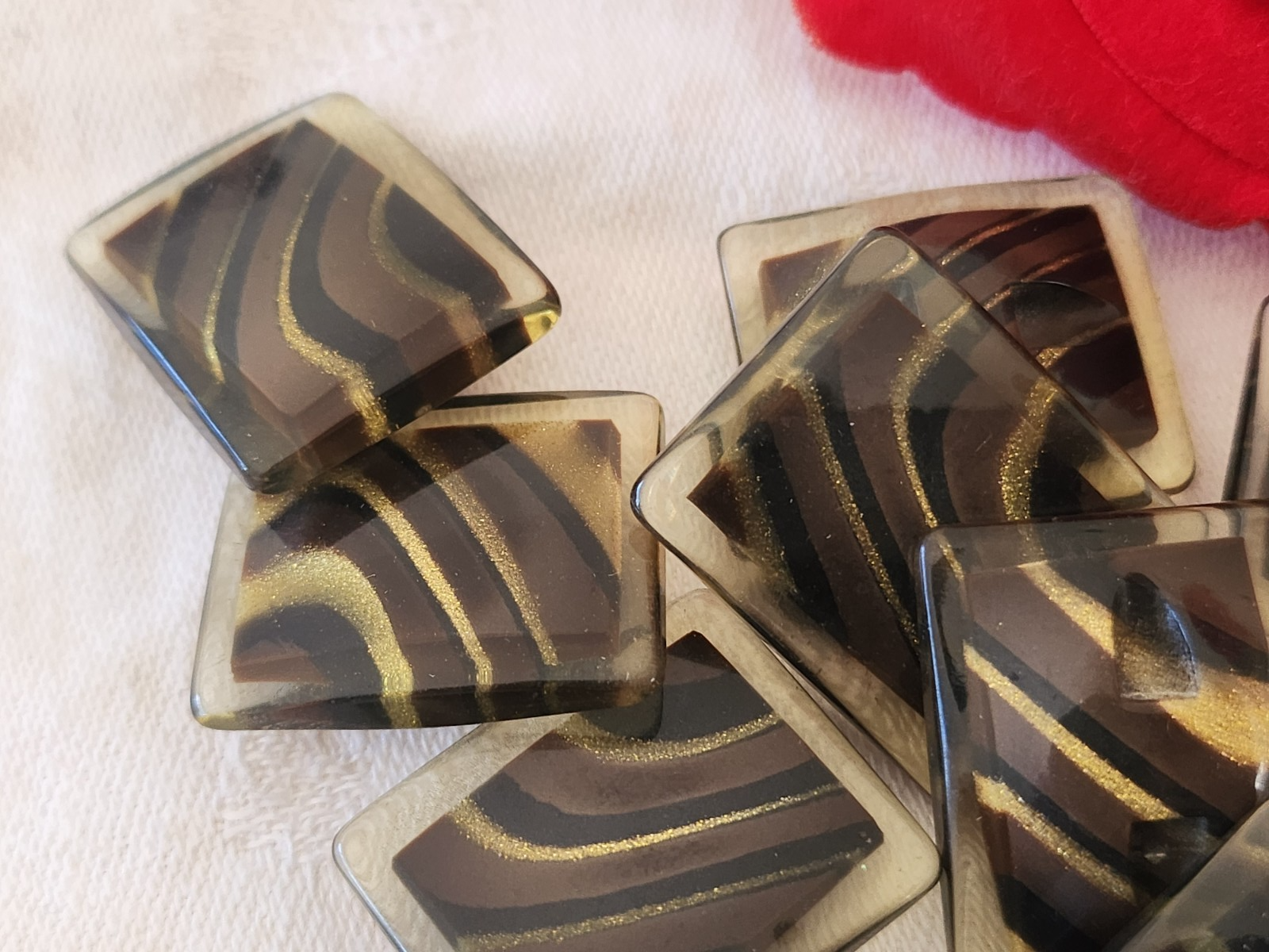 lot 6 gros bouton vintage inclusion marron doré rectangle  2,1/2,6 cm ref 6070
