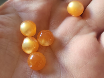 Lot 16 boutons vintage boule lumineux orange mini 0,9 cm ref 6145